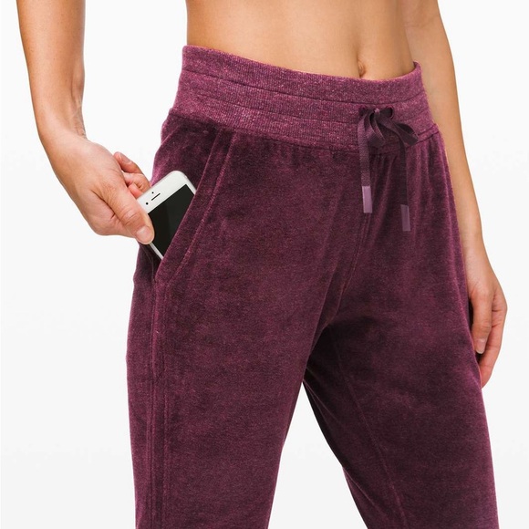 Lululemon Warm Down Jogger Velour
Heathered Arctic Plum - Picture 4 of 7